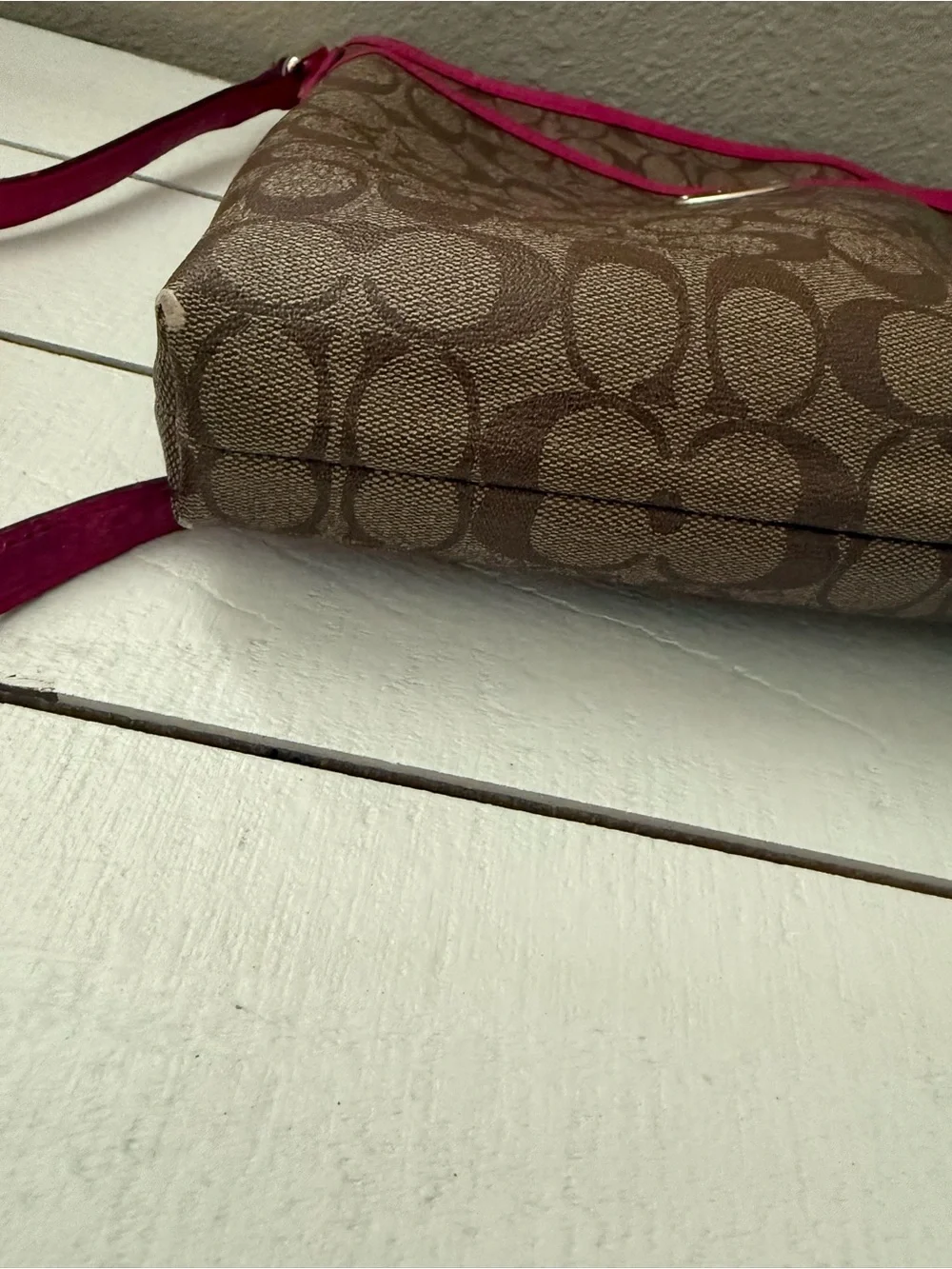 Coach crossbody signature
